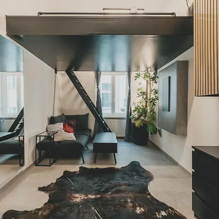 Altbauloft Im Herzen Berlins ברלין